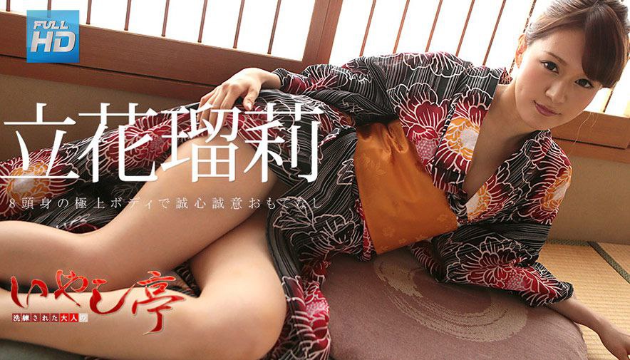文静乖巧颜值妹妹！给大家小秀一波！撩起裙子掰开粉穴，揉捏奶子，翘起美臀，怼在镜头前